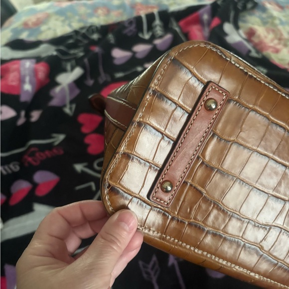 Vintage Embossed Leather Dooney & Bourke with dust bag. Medium purse 12x 16 - Picture 8 of 13